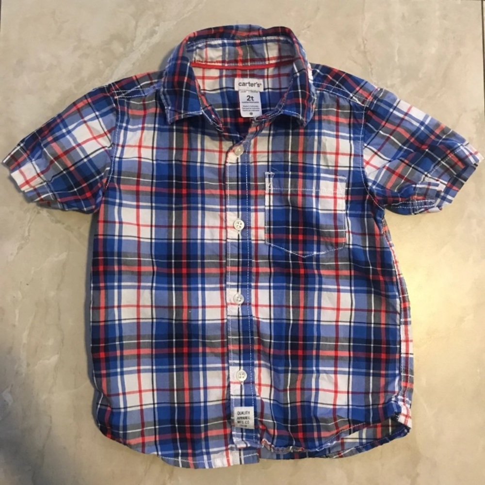 Boys Carter’s short sleeve